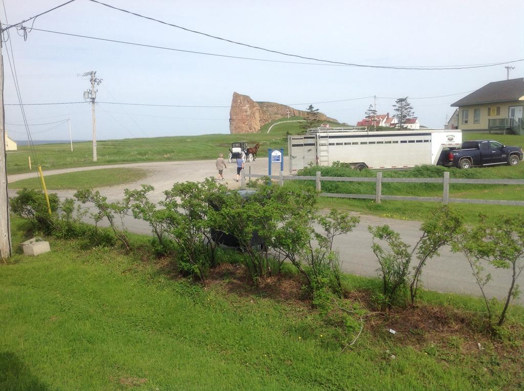 Hôtel-Motel Rocher Percé Extérieur photo